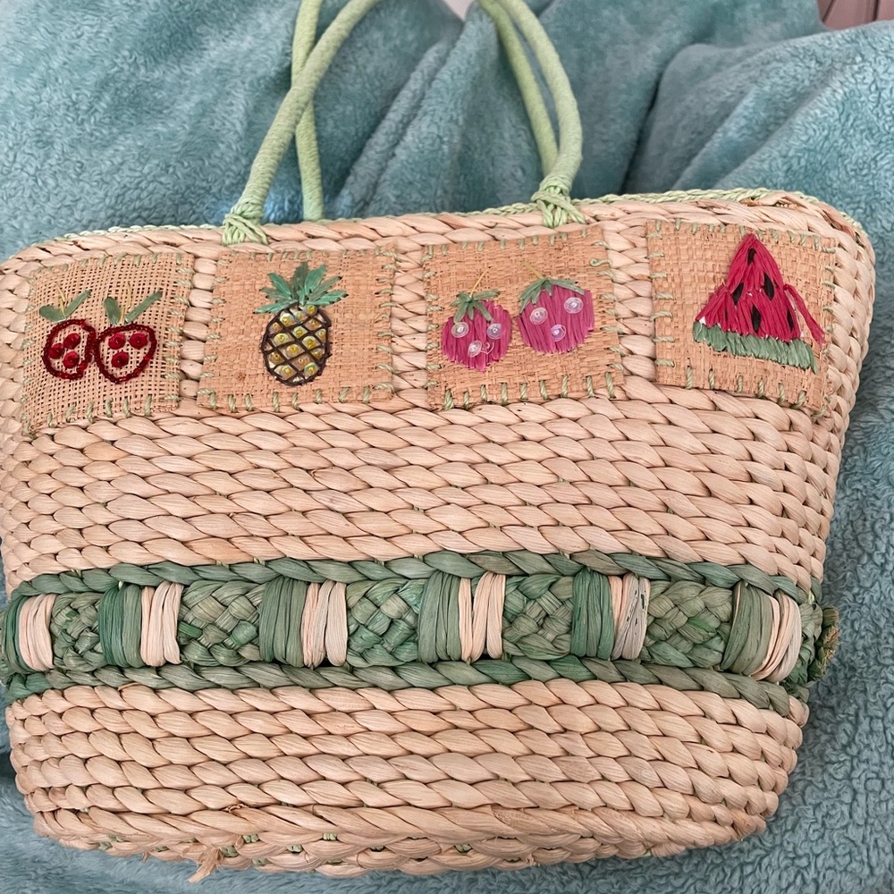 Free with other purchase !! Cute sumner fruit bag